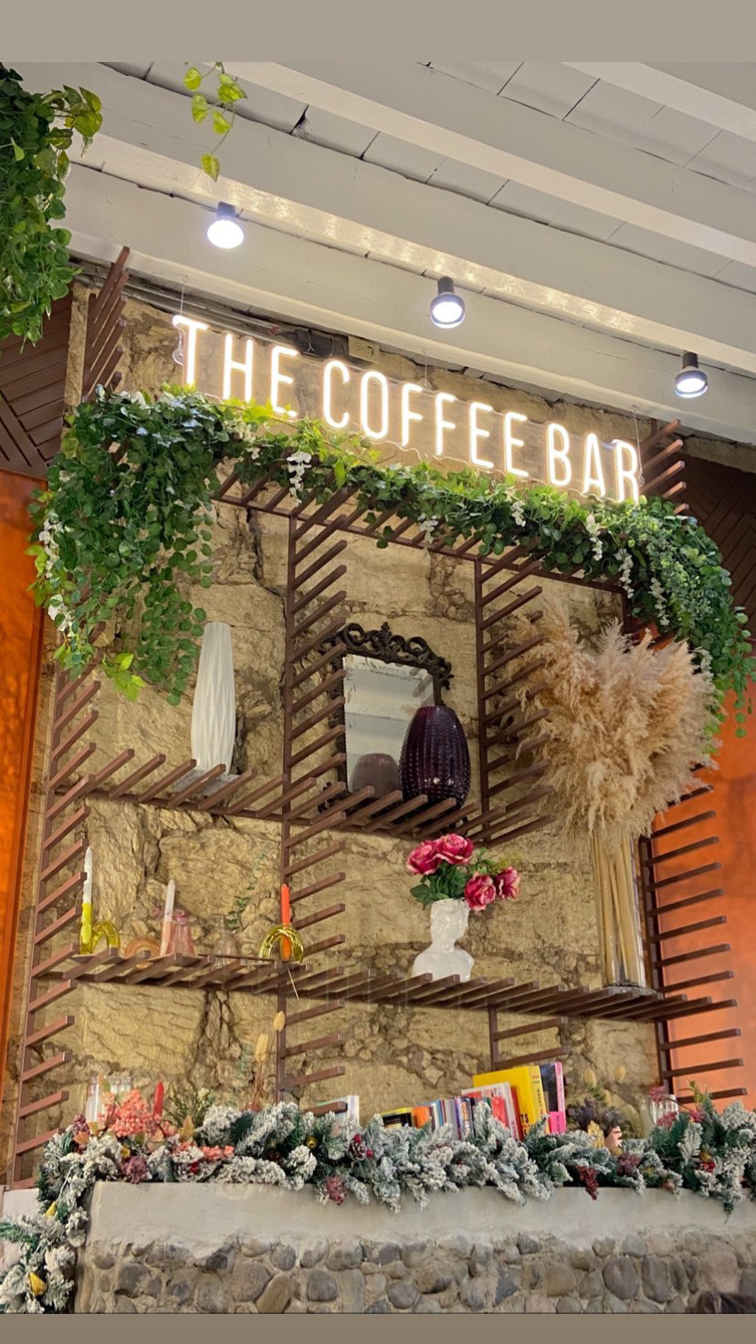 Monstera The Coffee Bar