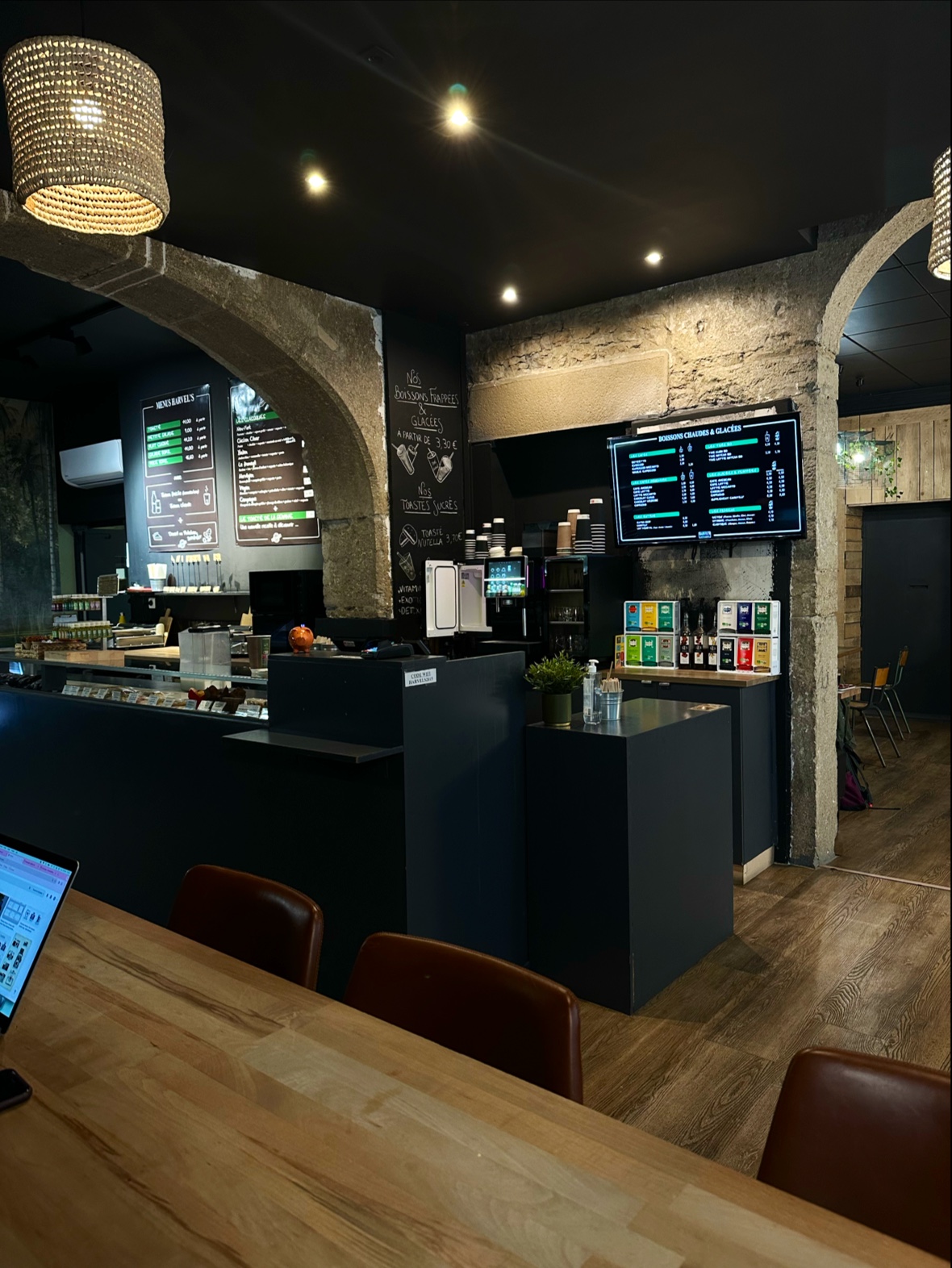HARVEL'S FOOD & COFFEE